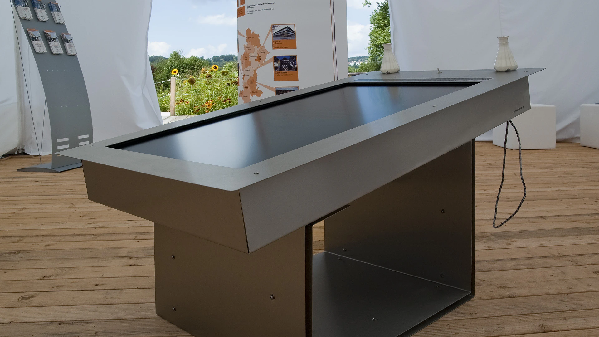 teaching table project image 04